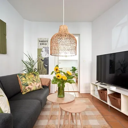 Apartment Danish Hygge Close To The Lakes