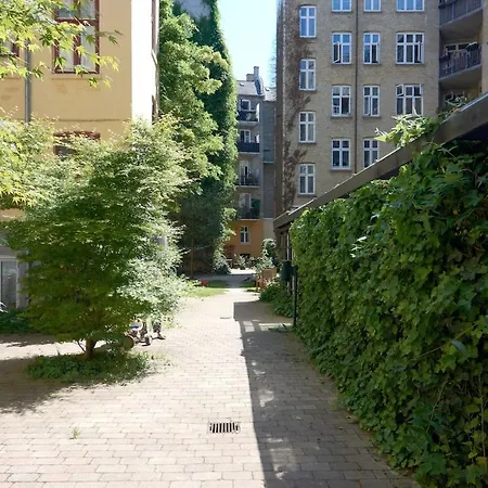 Danish Hygge Close To The Lakes Apartamento