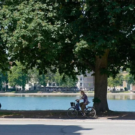 Apartamento Danish Hygge Close To The Lakes Copenhague